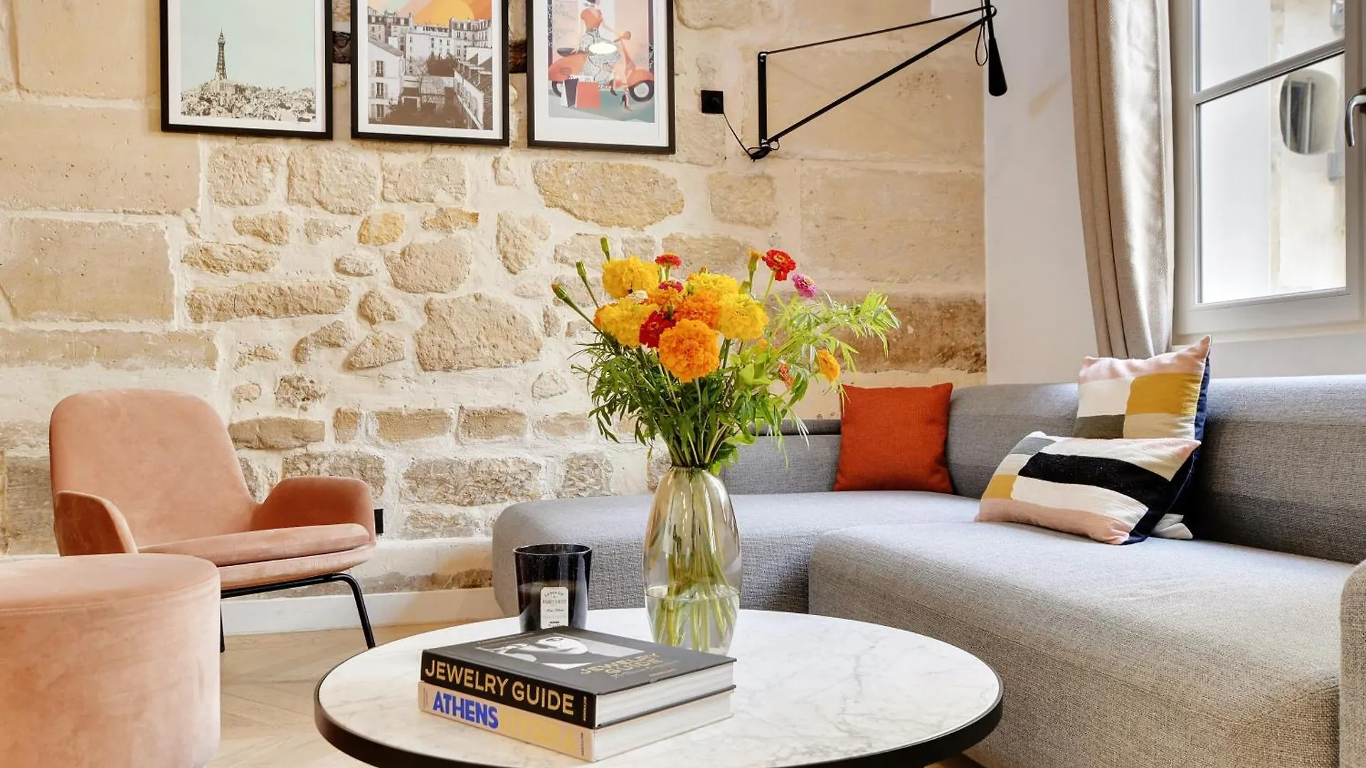 Sereners In Place Des Vosges - Rue De Birague Apartment *